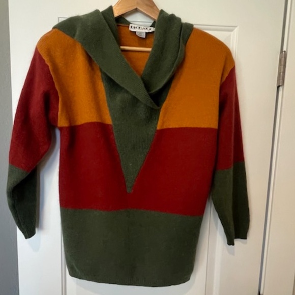 VTG Richard & Co Preppy Lambswool Angora Hooded Sweater Sz S Soft Luxe Lagom - Picture 1 of 7